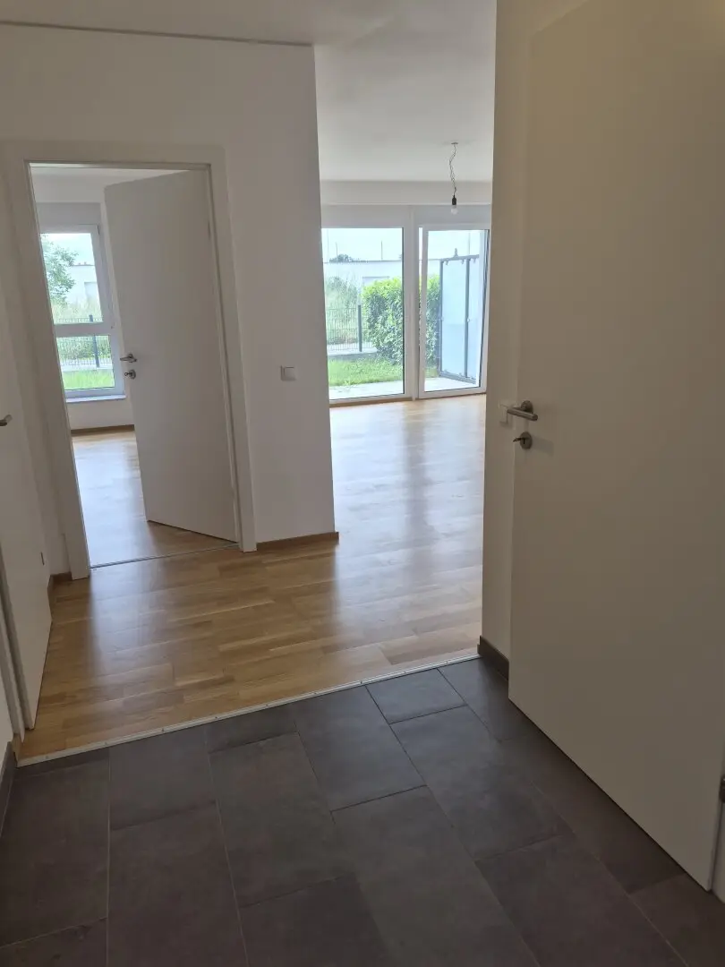 New build apartment with garden and terrace
