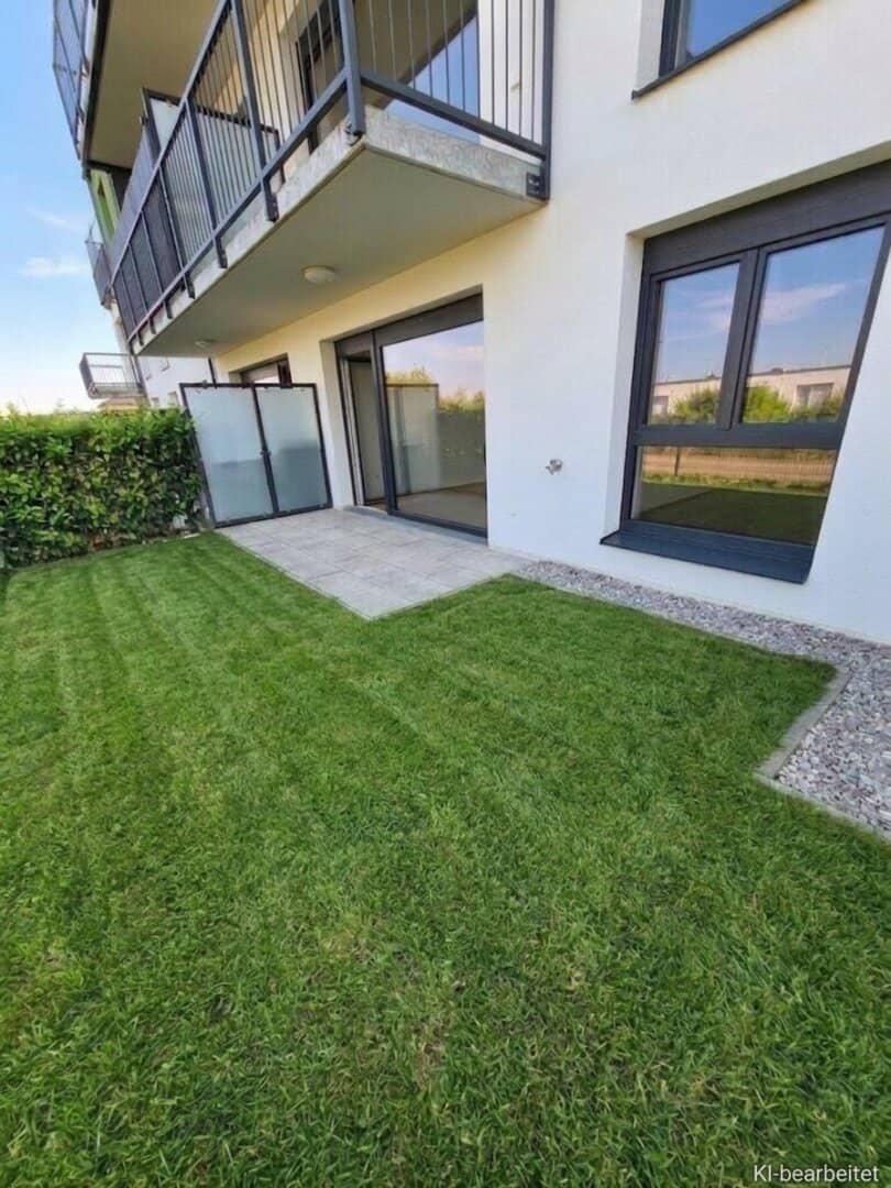 Neubauwohnung mit Garten und Terrasse