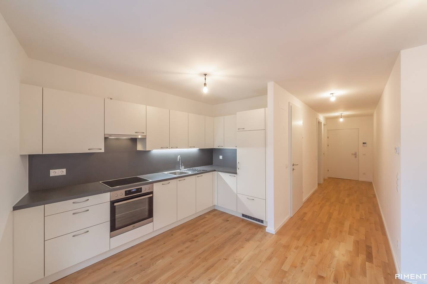 Barrier-free apartment with parquet and elevator in Neulaa