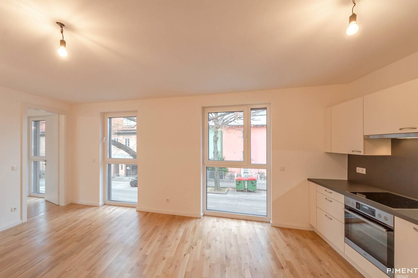 Barrier-free apartment with parquet and elevator in Neulaa