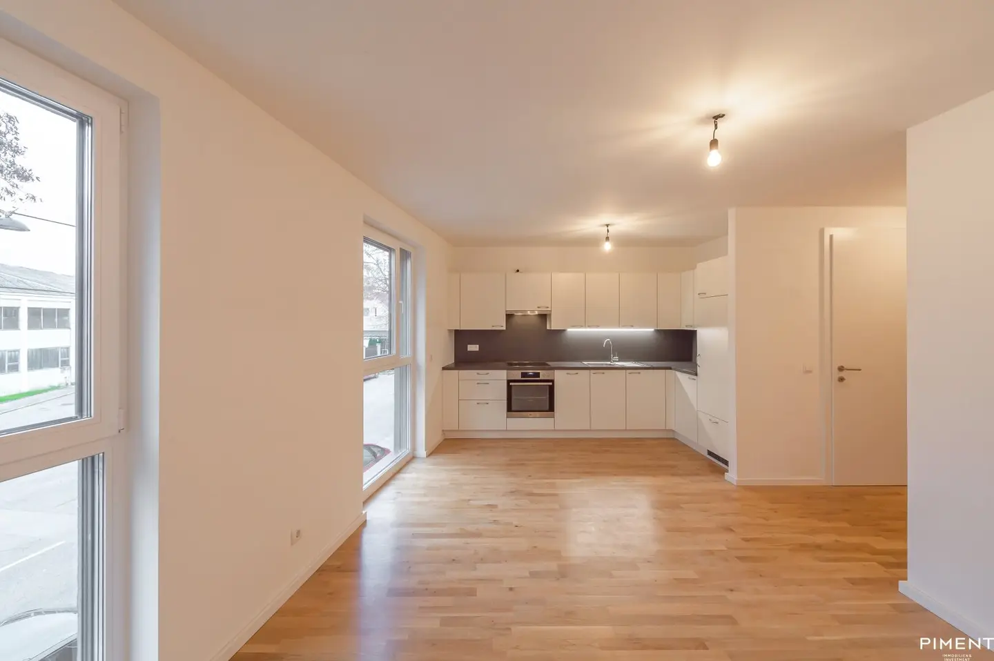 Barrier-free apartment with parquet and elevator in Neulaa