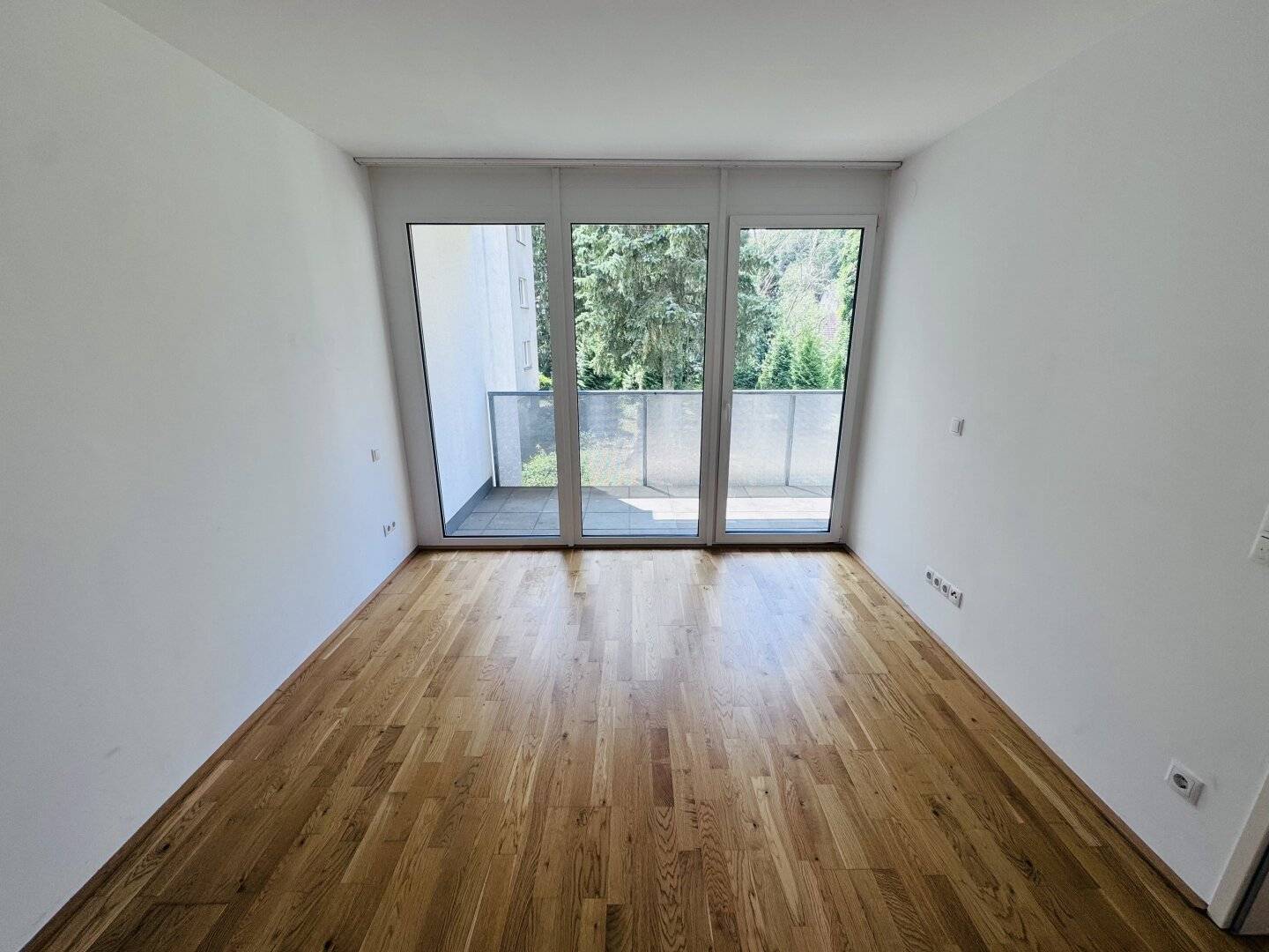 Apartment with loggia and fitted kitchen in a central location