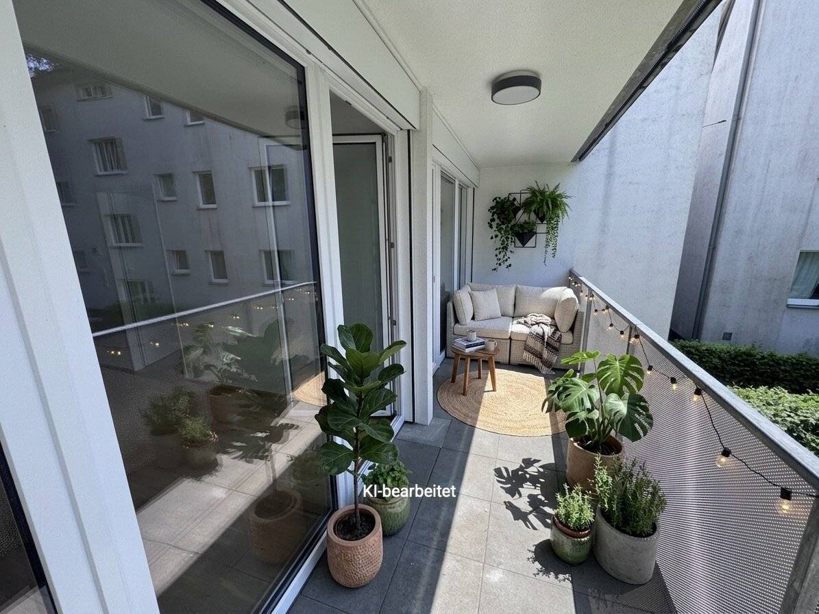 Apartment with loggia and fitted kitchen in a central location