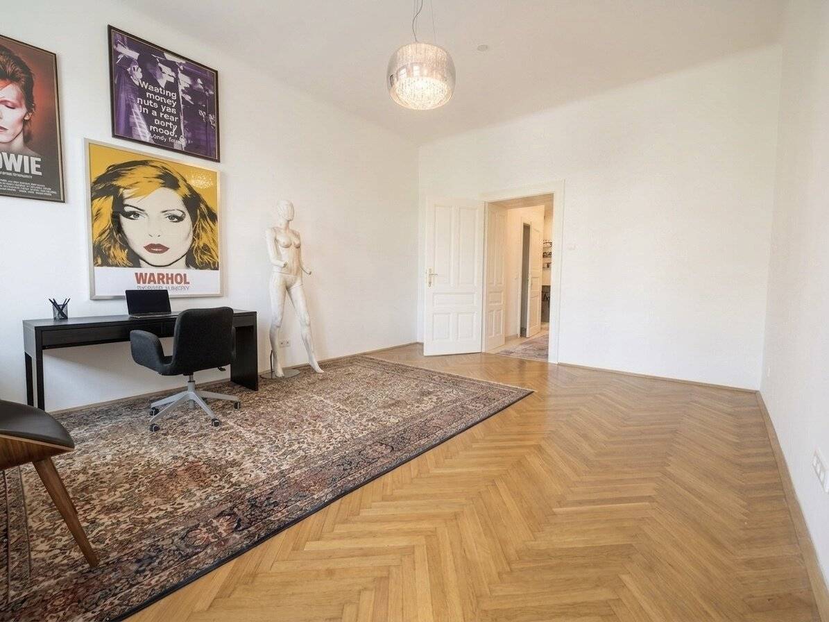Gepflegte Altbau Garçonnière mit Lift nahe Schönbrunn
