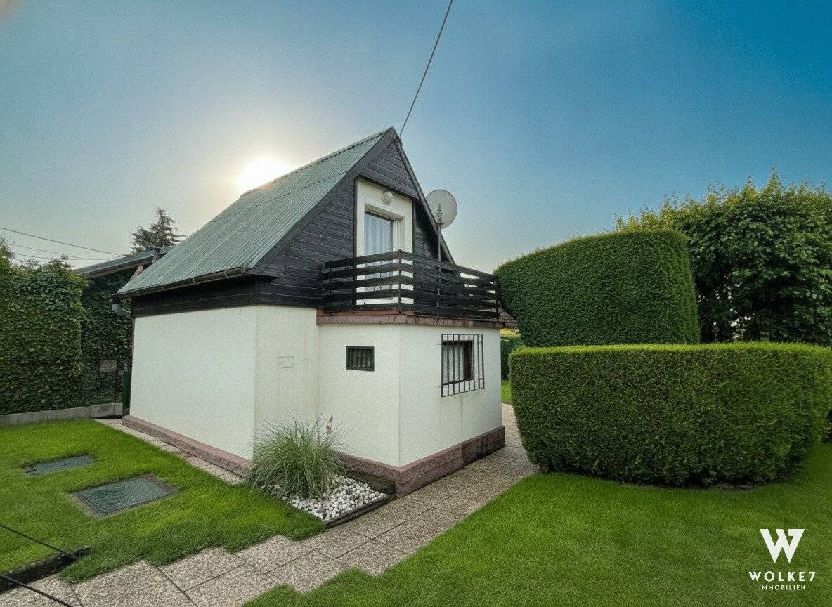 Gepflegtes Kleingartenhaus mit Pool und Balkon in Wien