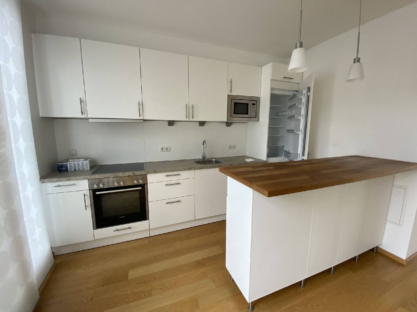 Dachgeschosswohnung mit drei Terrassen und Wohnküche