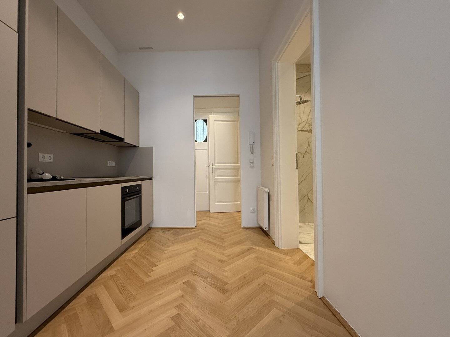Altbauwohnung mit Parkett und Lift nahe Hundertwasserhaus