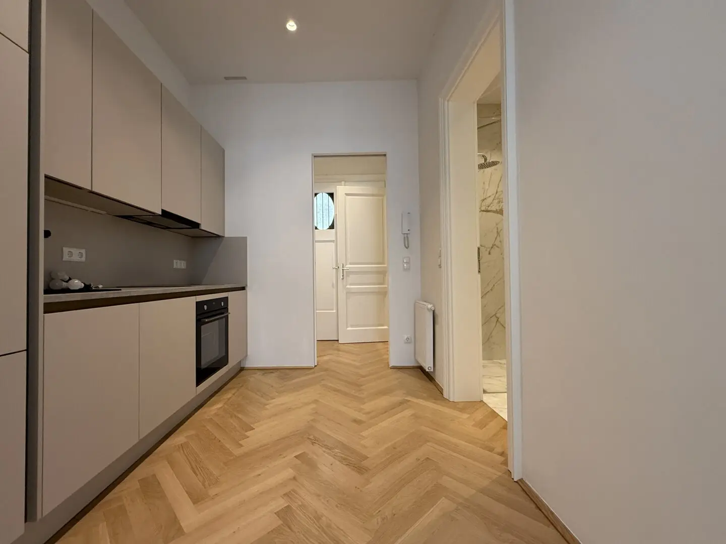 Altbauwohnung mit Parkett und Lift nahe Hundertwasserhaus