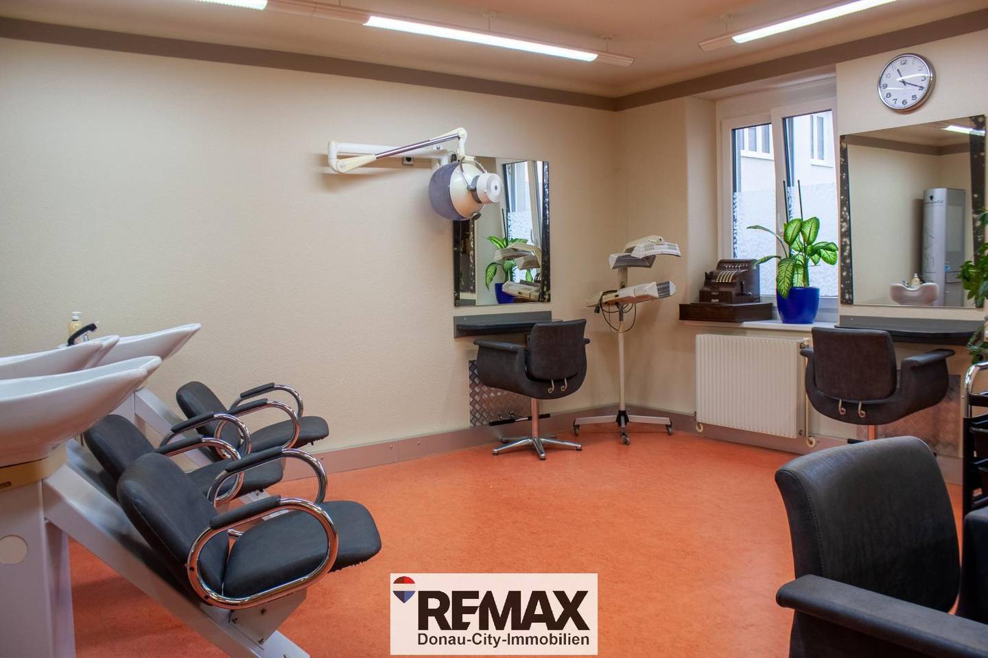 Commercial premises with separate living area