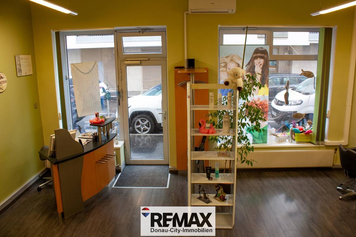 Commercial premises with separate living area