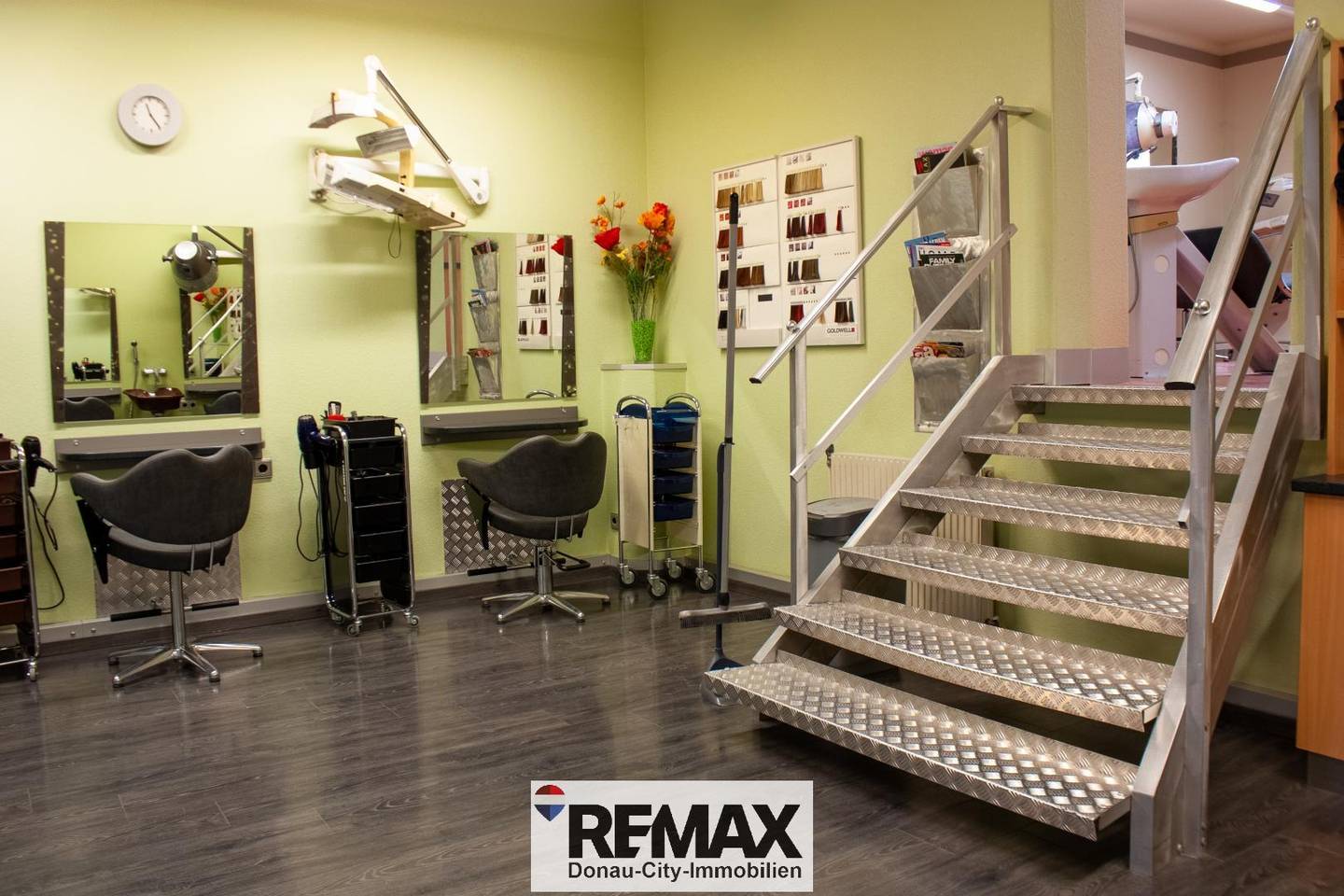 Commercial premises with separate living area