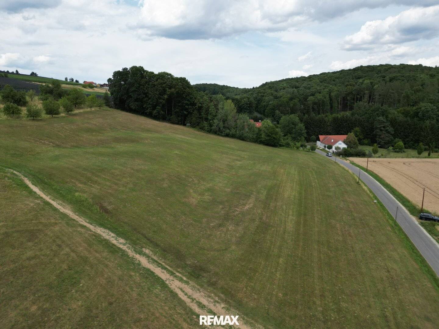 Großzügiges Baugrundstück mit Ostausrichtung in Kukmirn