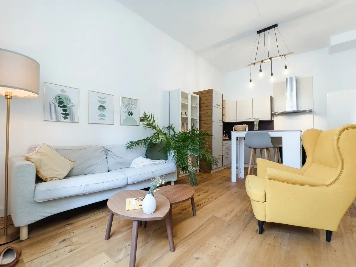 Investment apartment in quiet courtyard location with district heating