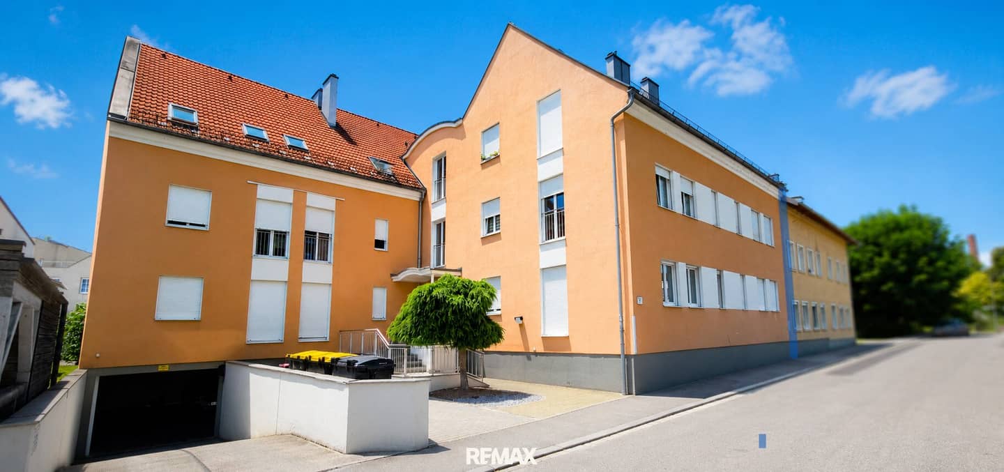 Gepflegtes Zinshaus mit Tiefgarage und Fernwärme