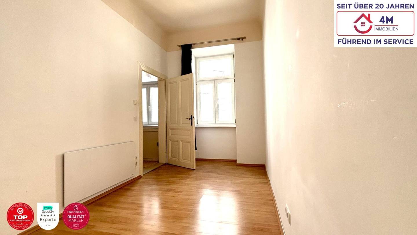 Stilvoll renovierte Altbauwohnung mit Einbauküche