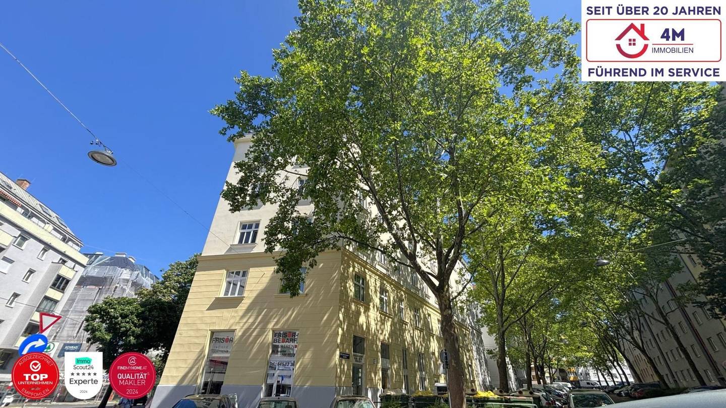 Stilvoll renovierte Altbauwohnung mit Einbauküche