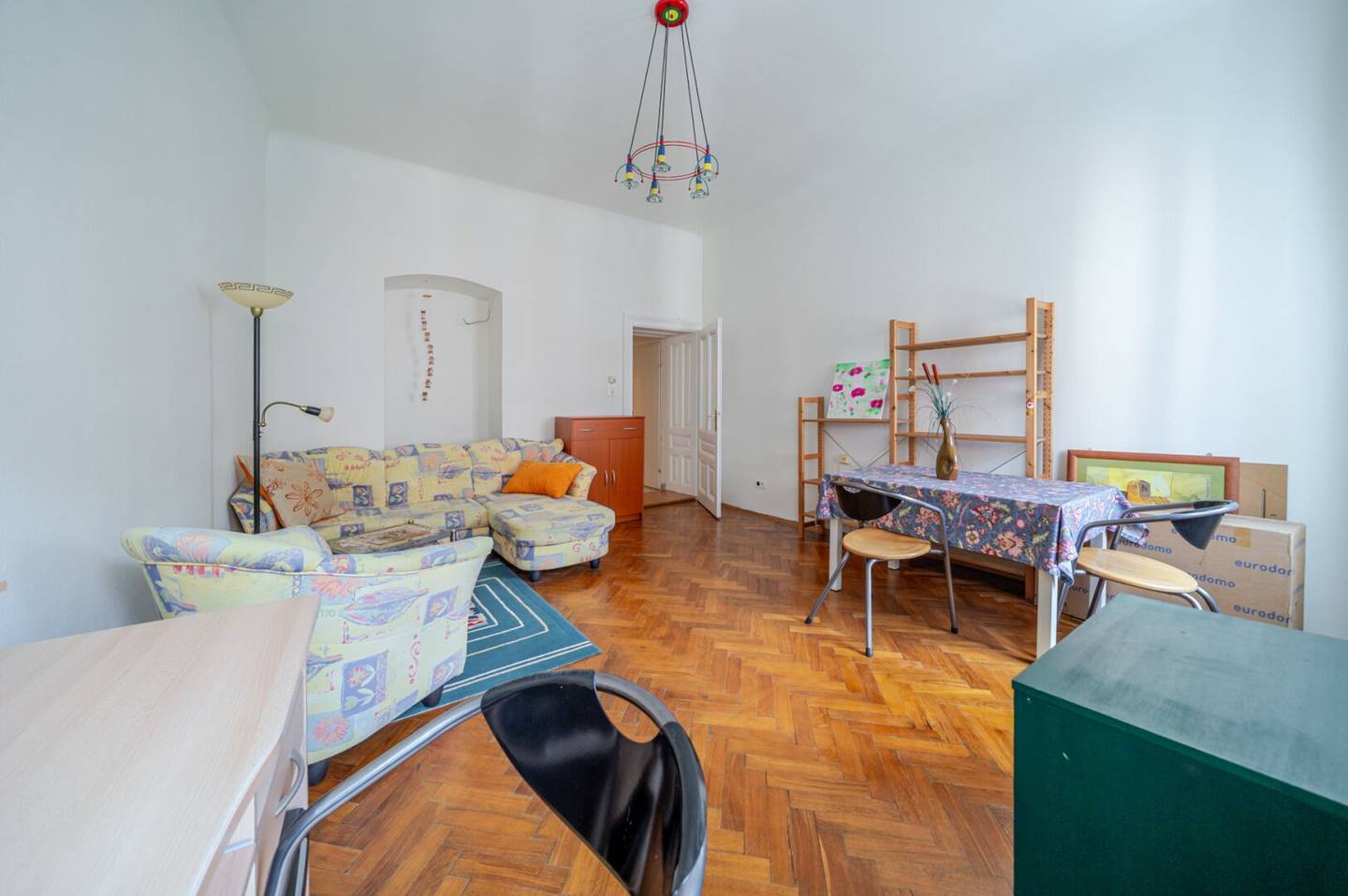 Charming Altbau apartment with elevator near U6
