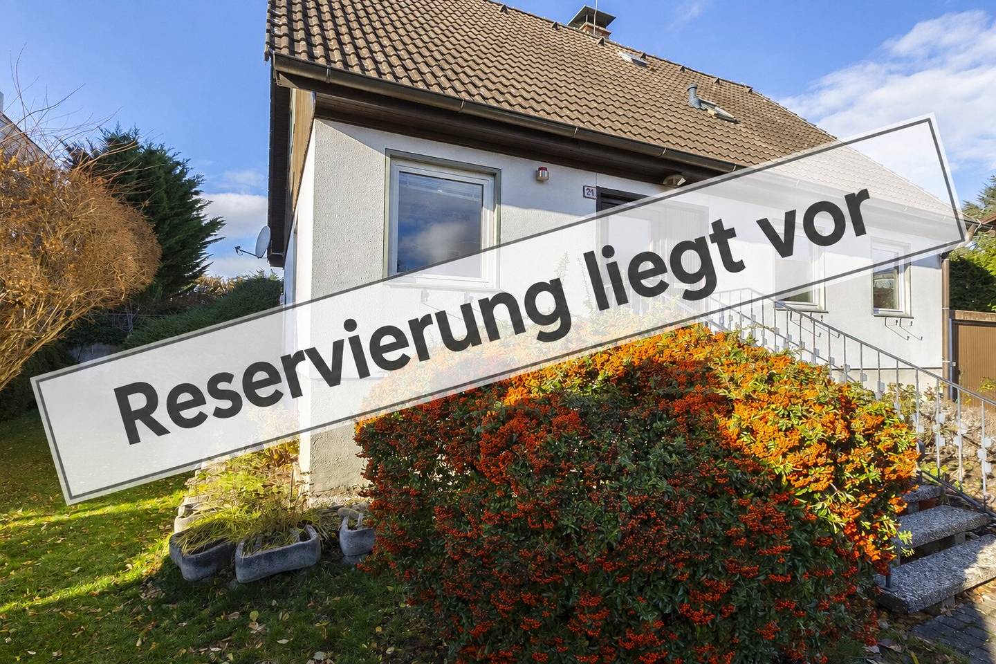 Detached House with Garden in Döbling