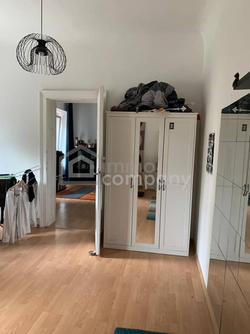 Gepflegte 3 Zimmer Wohnung mit getrenntem WC in zentraler Lage