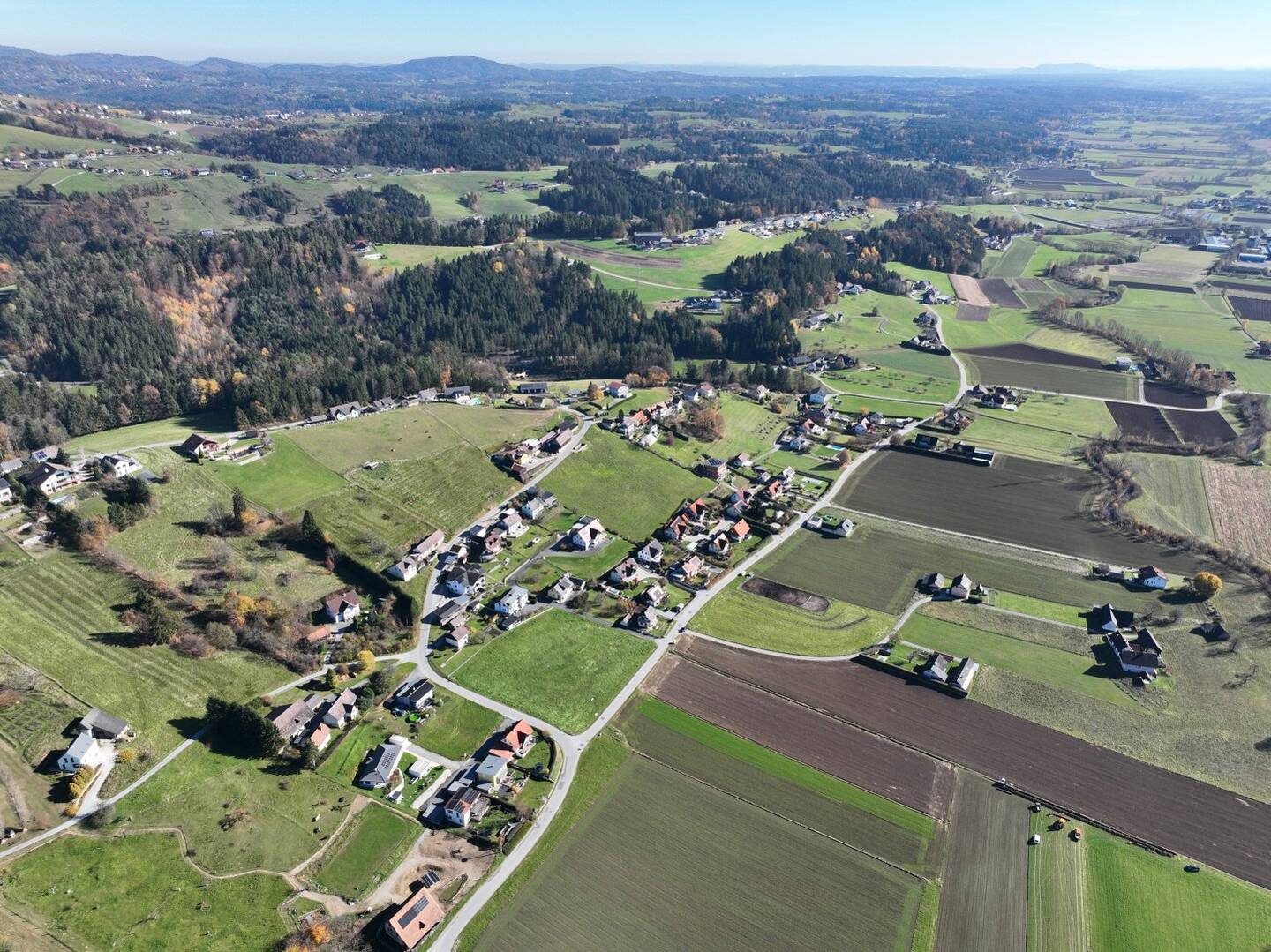 Baugrundstück mit sonniger Lage und guter Infrastruktur