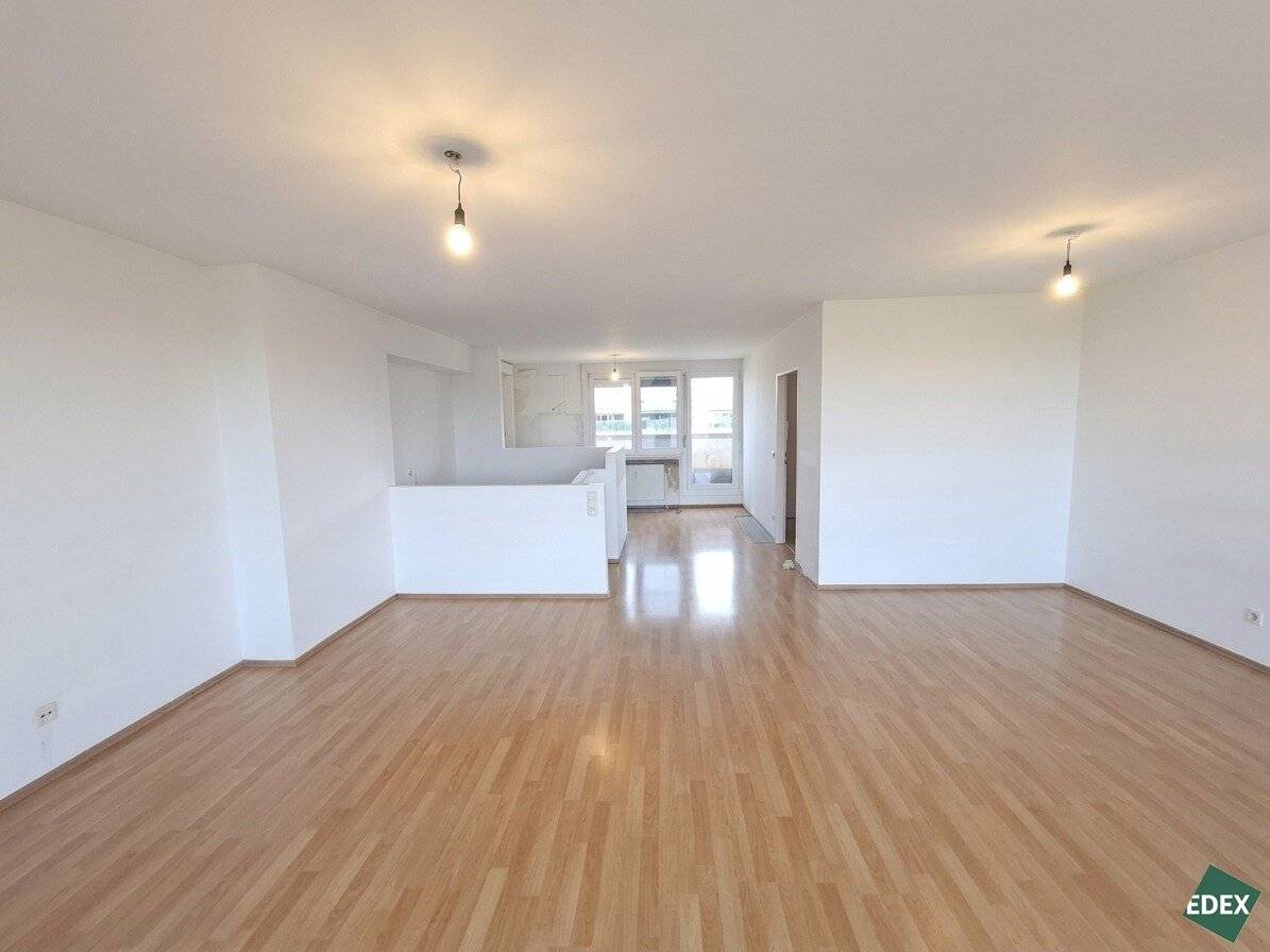 Maisonette apartment with balcony and terrace directly by the Danube