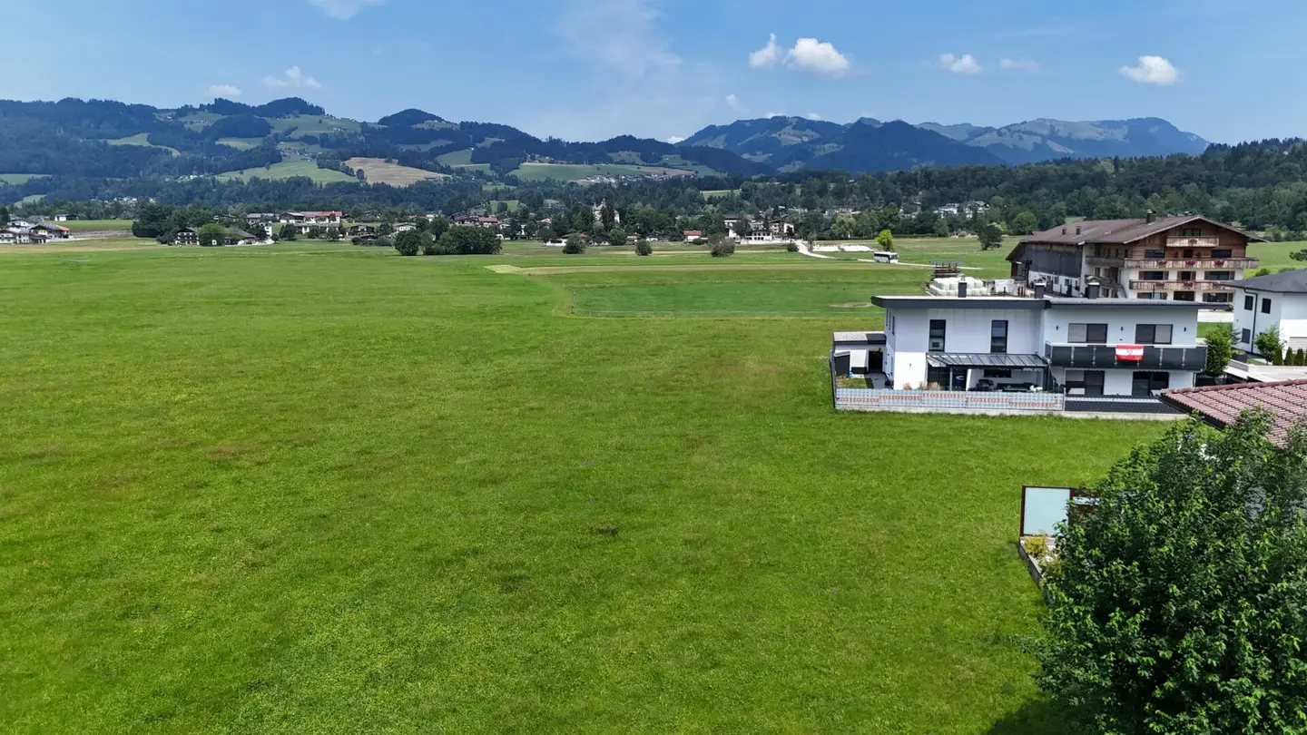 Baugrundstück mit Panoramablick in sonniger Lage