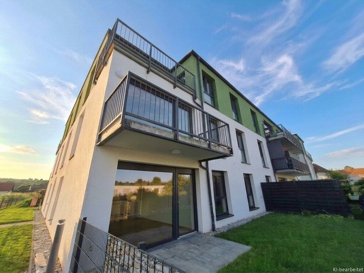 Neubauwohnung mit Balkon und Aufzug