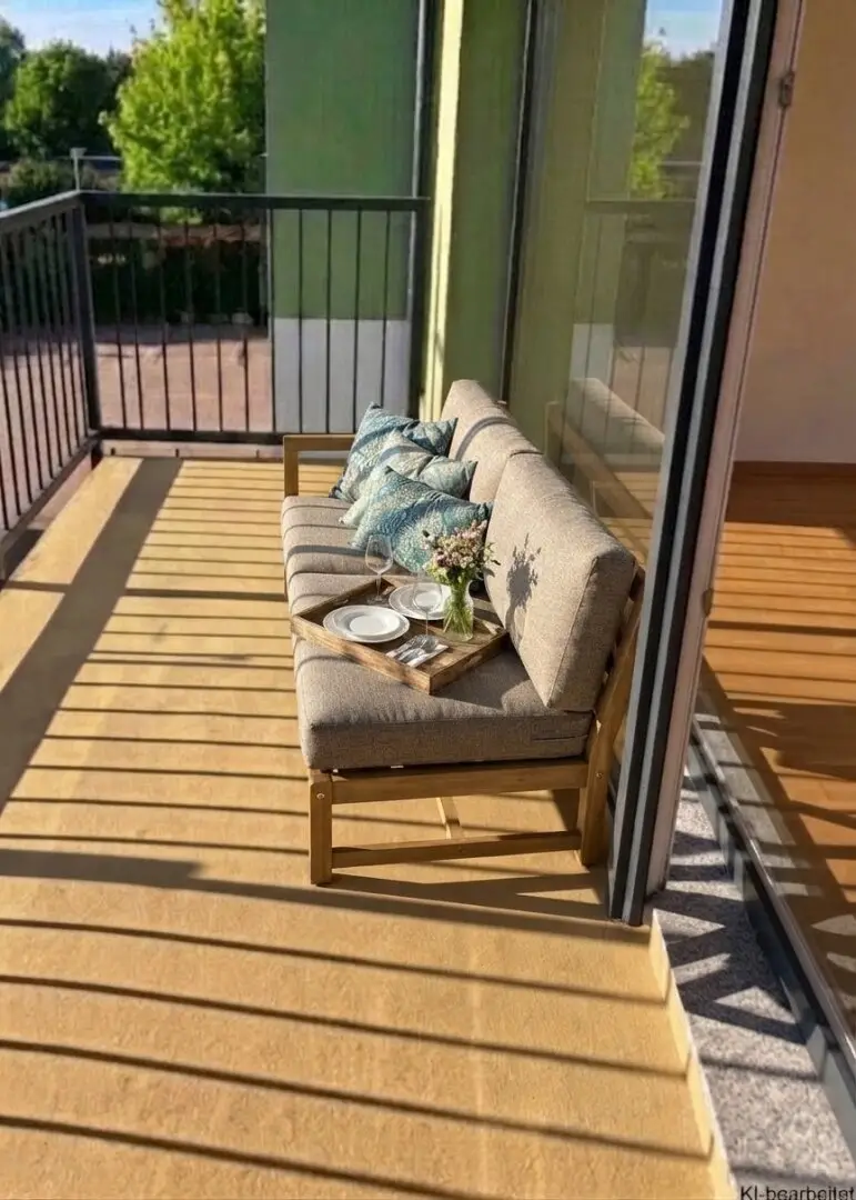 Neubauwohnung mit Südwestbalkon und Parkettboden