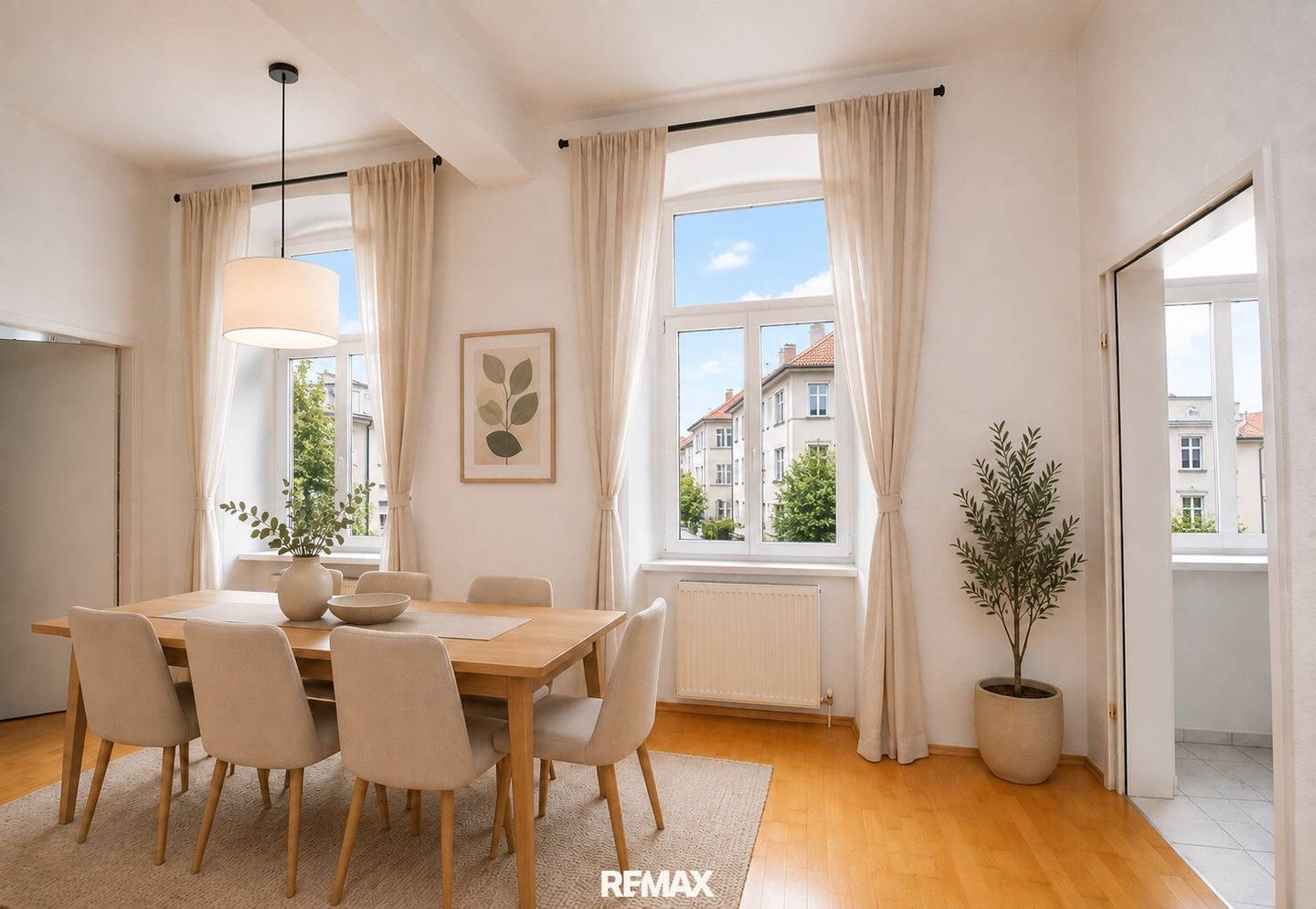 Bright period apartment with parquet and elevator in Meidling