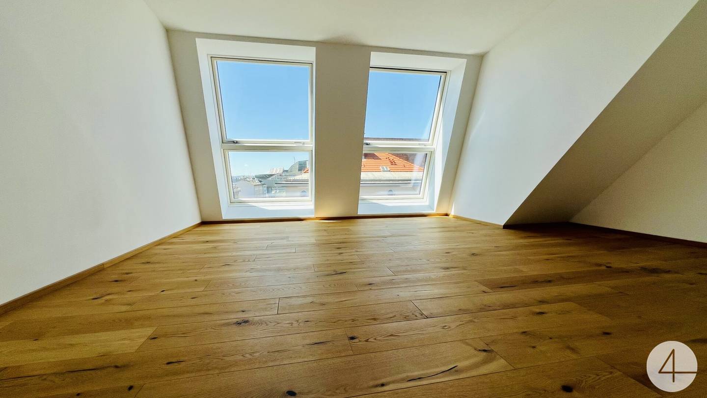 New Build Penthouse with Terrace and Air Conditioning