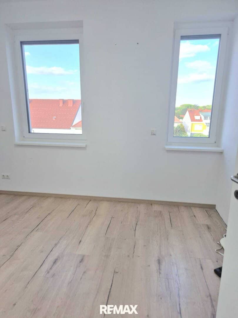 Moderne Praxisfläche mit Lift in zentraler Lage