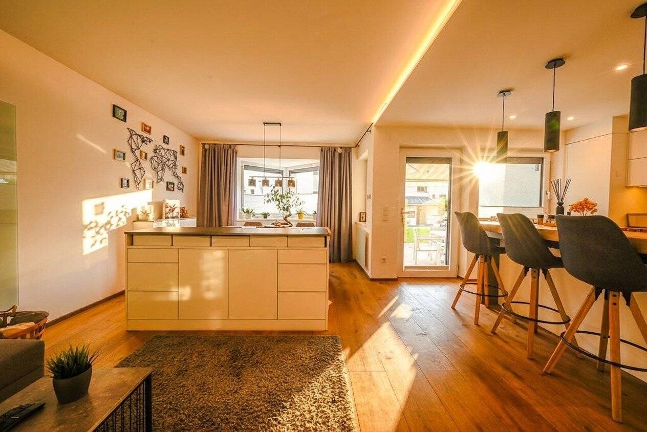 Modernized Garden Apartment with Terrace and Underground Parking