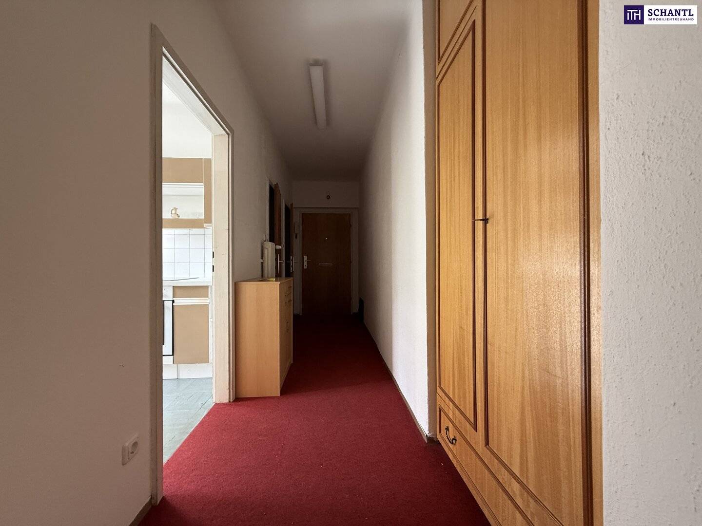 Apartment with Balcony and Green View in St. Peter