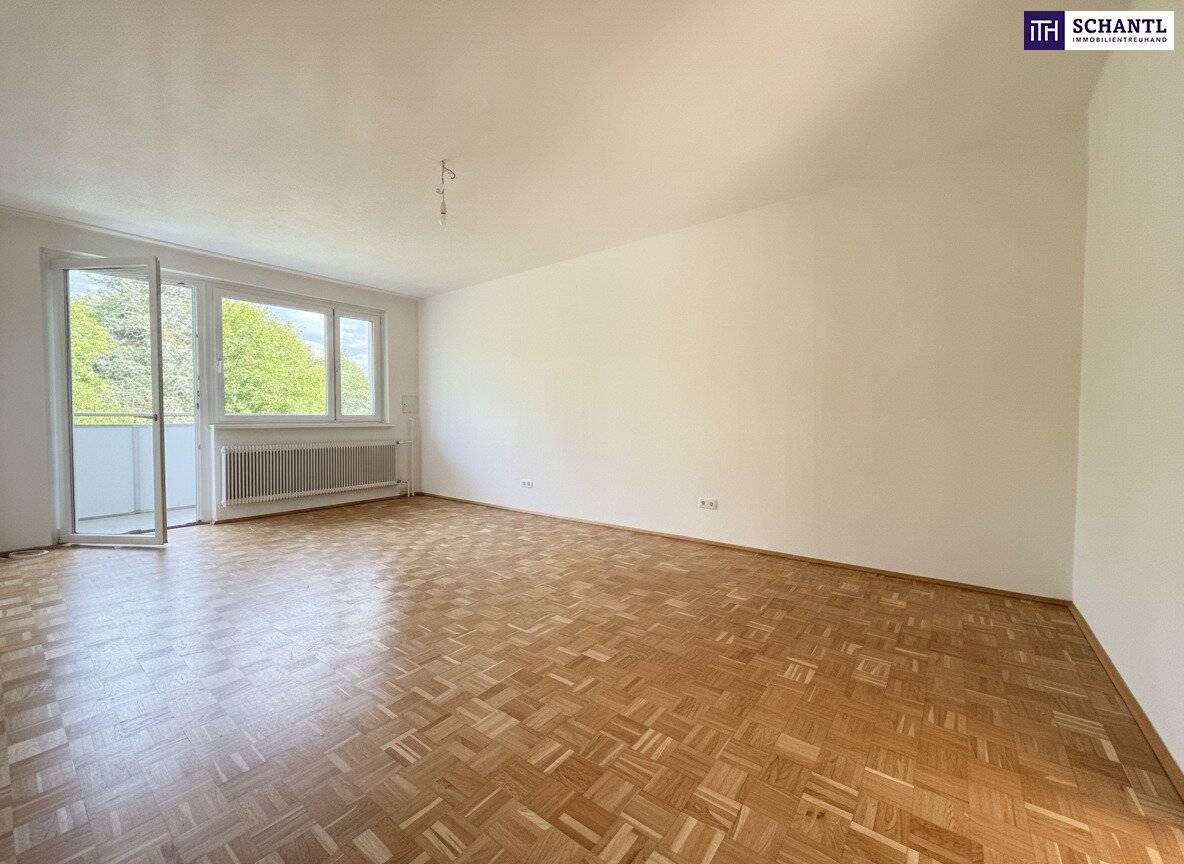 Apartment with Balcony and Green View in St. Peter