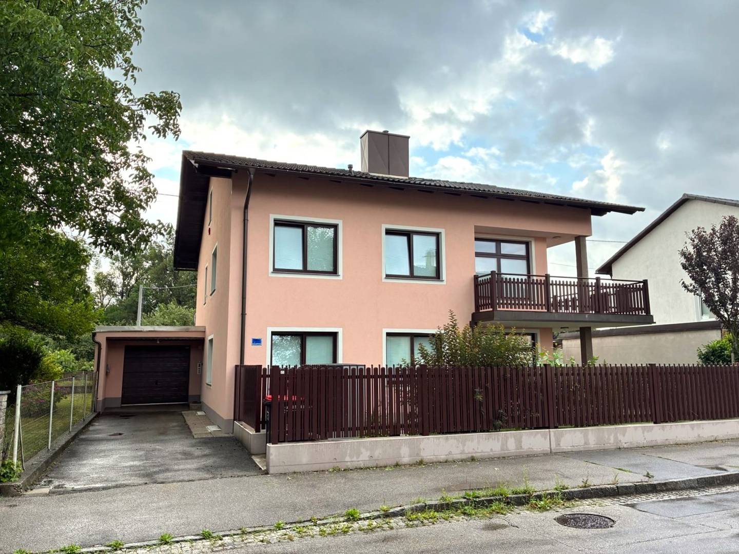 Renovated Multi-Family House with Garden and Garage