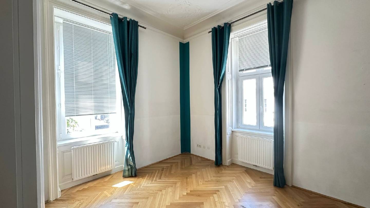 Charming Altbau Apartment with Open Kitchen near Belvedere