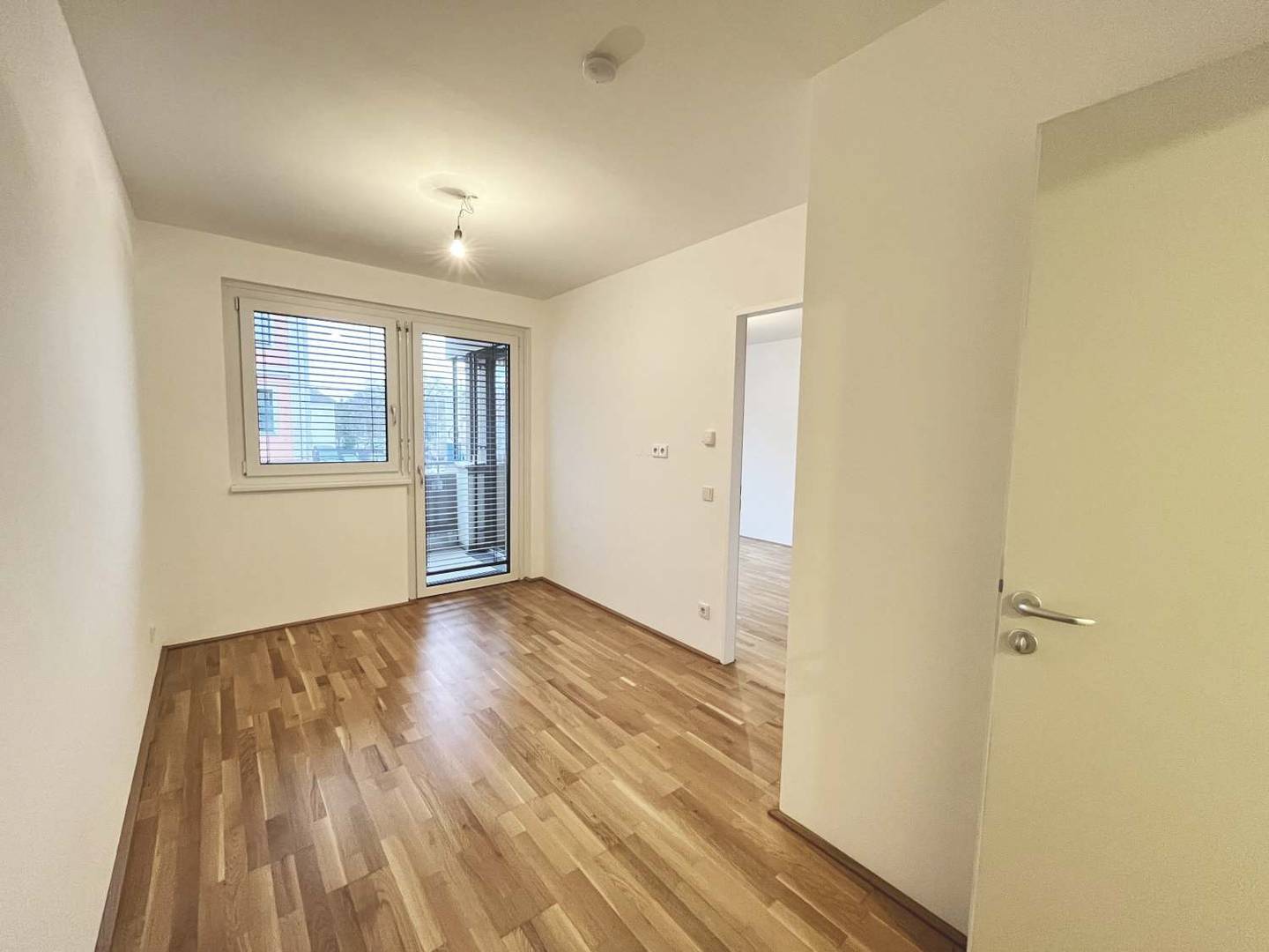 Bright new build apartment with loggia and modern kitchen