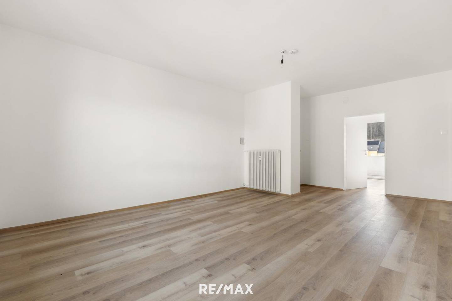 City-Close Apartment with Loggia at the Foot of Kreuzbergl