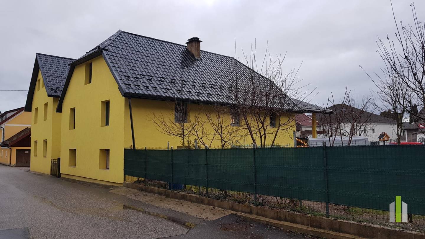 Einfamilienhaus mit Einliegerwohnung und Garten
