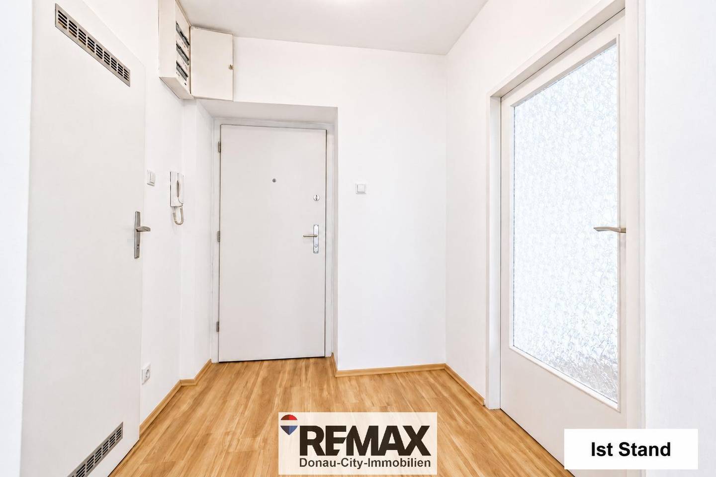 Bright Apartment with Kitchen and Cellar Storage near Humboldtpark