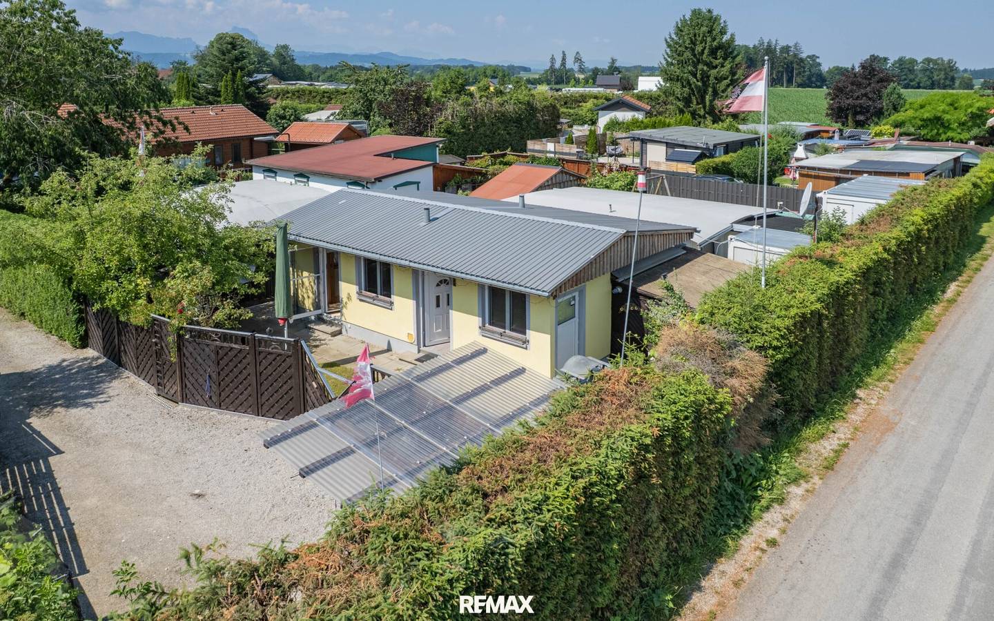 Gepflegtes Tinyhaus mit Terrasse im Grünen