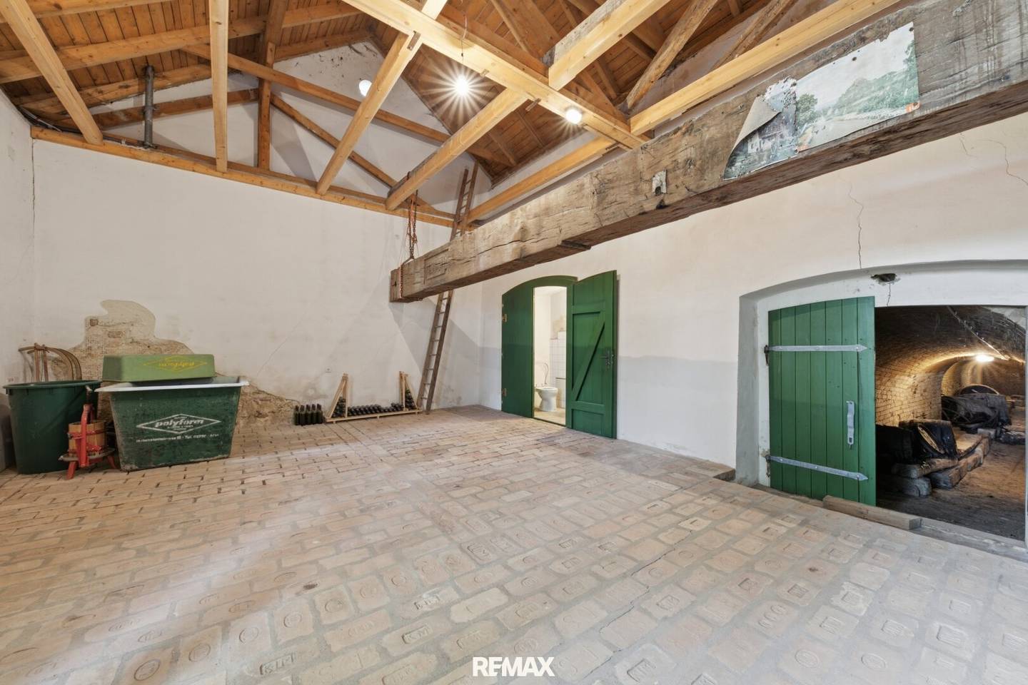 Charmantes Weinpresshaus mit Weinkeller in ruhiger Grünruhelage
