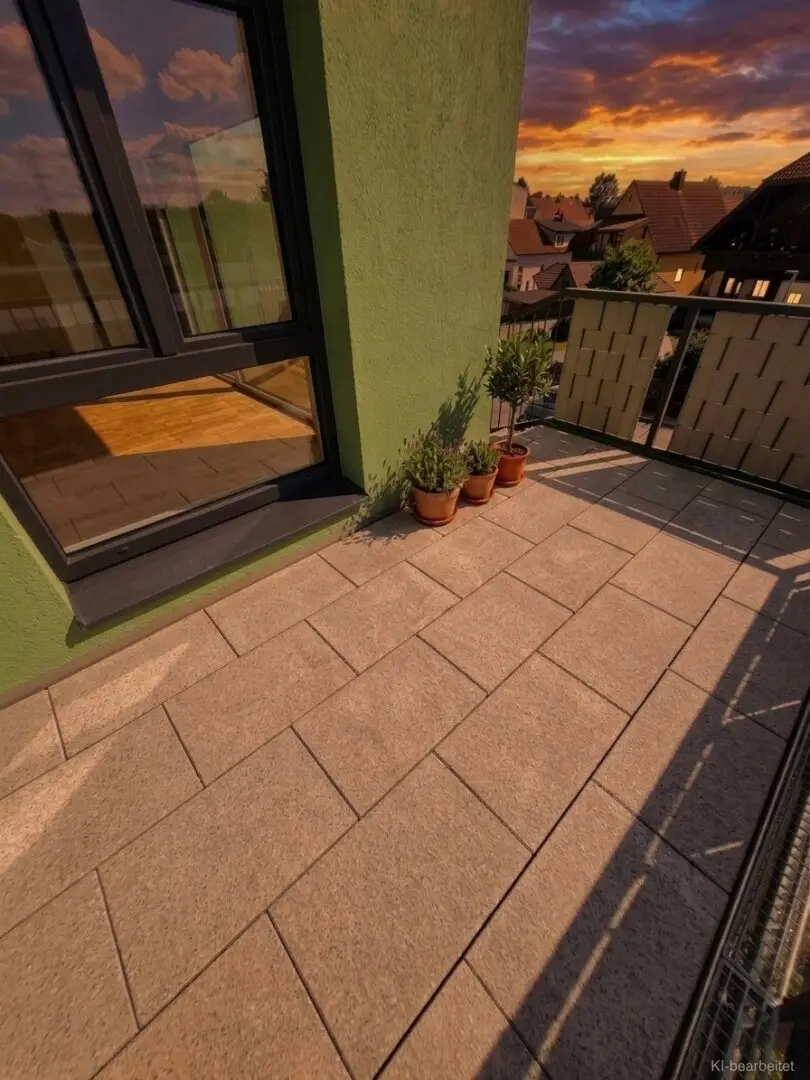 Neubauwohnung mit Balkon und Parkettboden