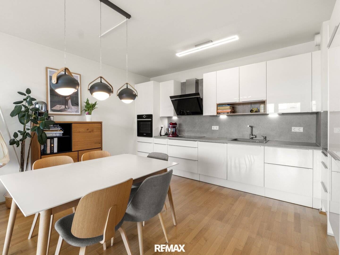 Apartment with Loggia to Courtyard and District Heating
