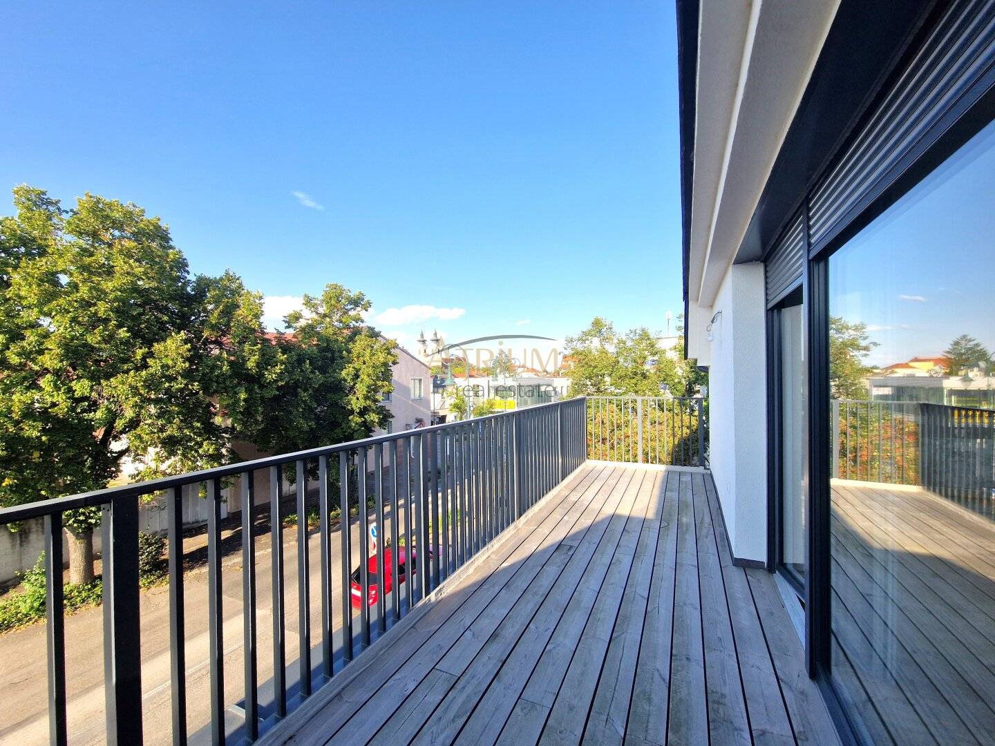 Dachgeschosswohnung mit Terrasse und Galerie in Toplage