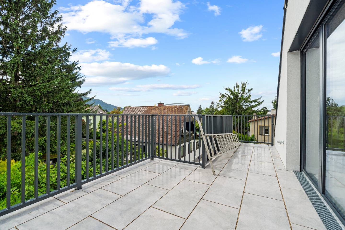 Neubau Dachgeschosswohnung mit Terrasse und Fernblick