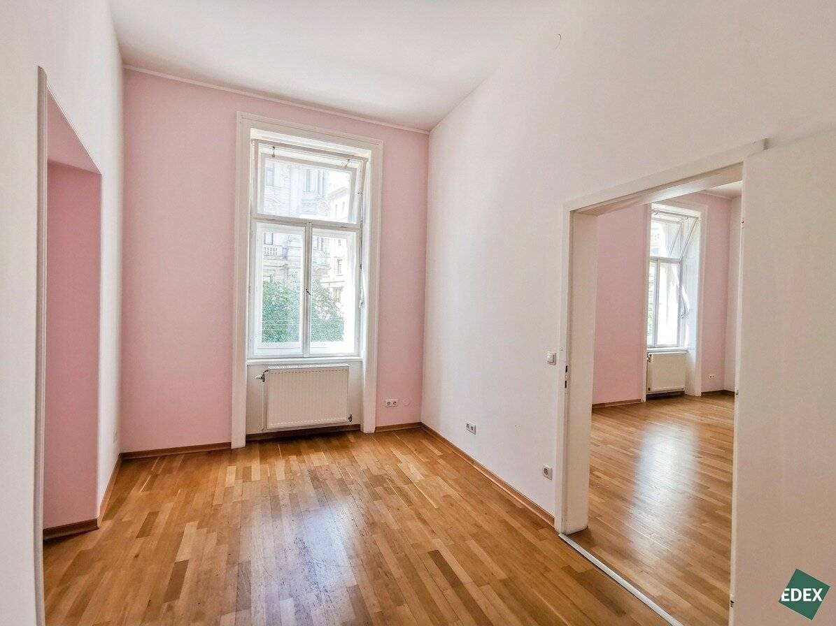 Bright office space in new building