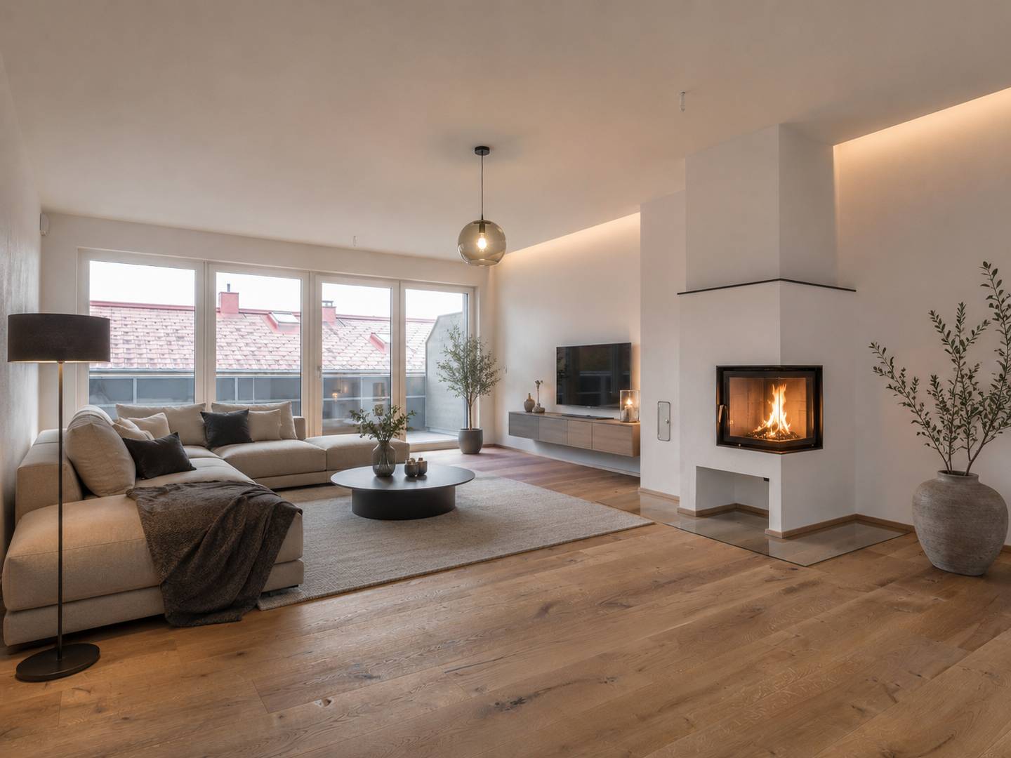 Moderne Wohnung mit Balkon und Bergblick