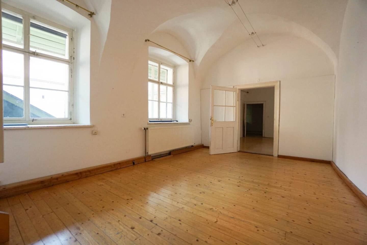 Altbauwohnung mit Veranda und Bergblick