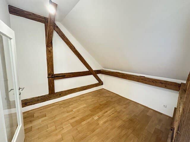 Gepflegte Wohnung mit Loggia und Fußbodenheizung